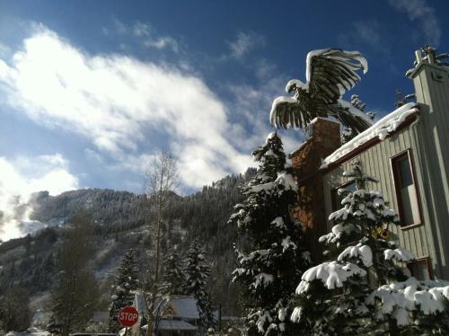 Tyrolean Lodge, Aspen (fotografie 9)