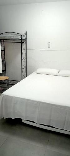 Camera doppia, bagno in comune