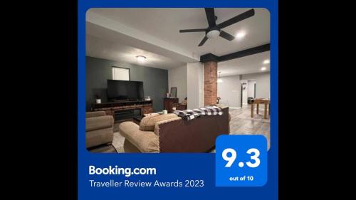 **Stylish Pet Friendly 3 Bedroom House** in Cleveland, USA