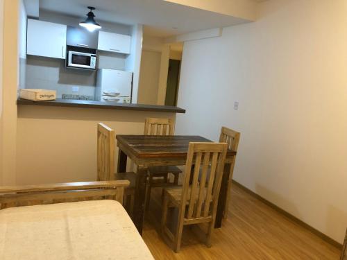 One-Bedroom Apartment image 4