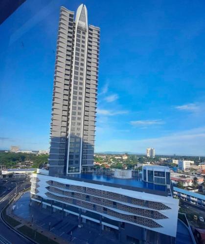 CMK TROIKA APARTMEN#Free Netflix