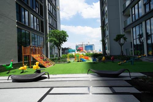 Vinhomes Metropolis 304 Kim Mã Ba Đình Hà Nội - 놀이터