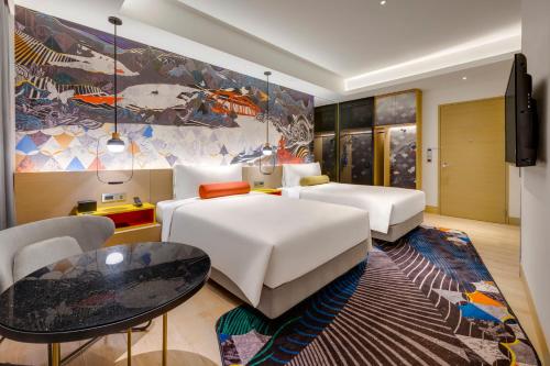 room detail thumbnail 1