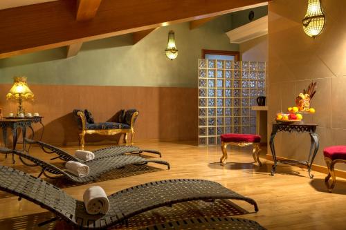 Welcome Piram Hotel - image 5