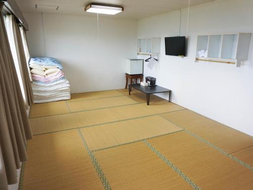 8 futon beds