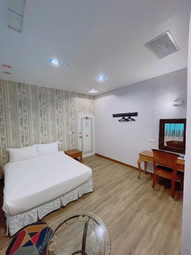 101 Exquisite Double Room room in Blue Sea Inn