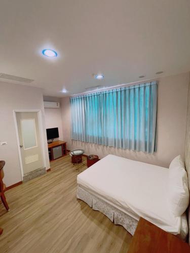 101 Exquisite Double Room image 3