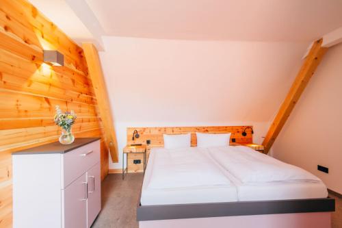 Hotel Andres - image 8