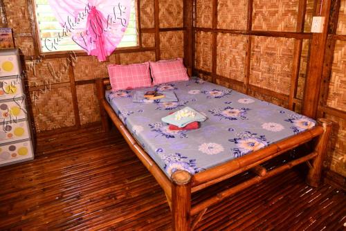 Guanyin Guesthouse at Rainbow Village