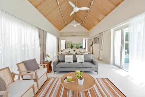 Twin Lotus Resort & Spa