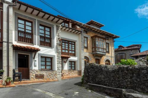 Five-Bedroom House