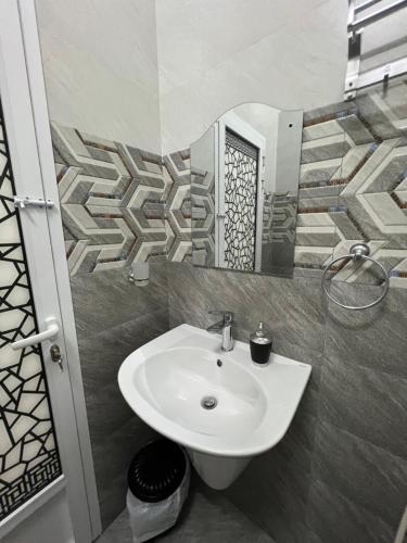 Bathroom, ضيافة الأمير The Prince Hospitality in Barka
