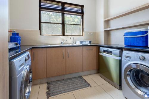 8 Sovereign Sands Sea Views, Blythdale in Stangeris / Kvadukuza