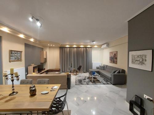 central luxury apartment