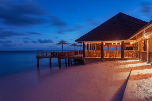 Dhigufaru Island Resort in Baa Atoll
