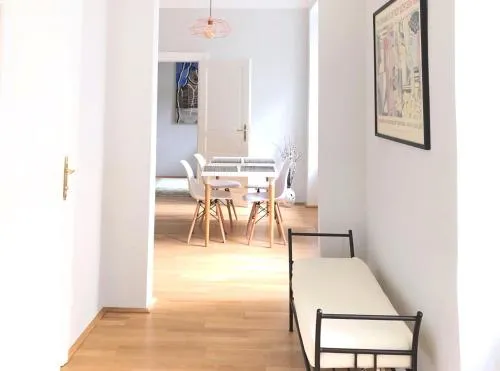 Classic, Modern&Charming! 7min to Vienna’s center! in Wien, Österreich