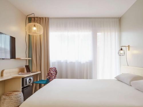 Standard Room with Double or Twin Bed