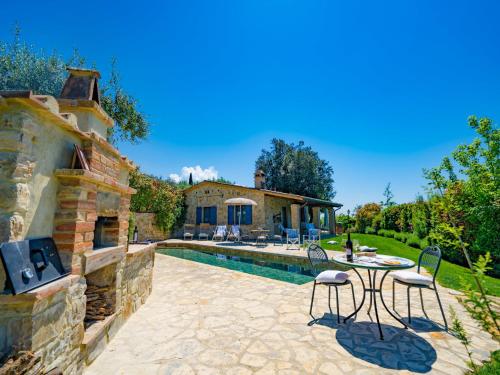  Holiday Home Nocino by Interhome in Toscella