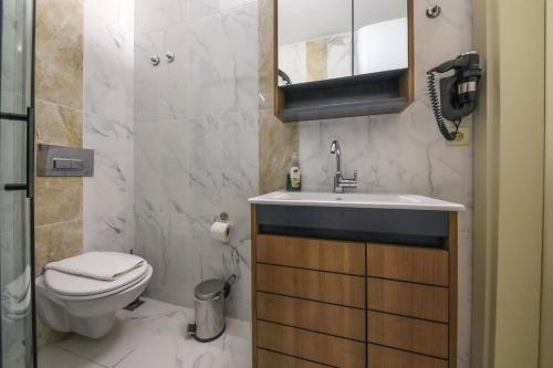 Two-Bedroom Apartment image 4