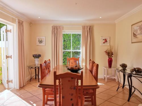 Holiday Home image 10