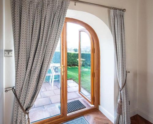 Viesnīcas āriene, Low Barn, Castle Carrock a luxury, chacterful cottage with 2 dogs welcome and wood burning stove in Castle Carrock