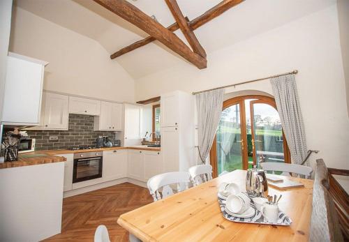 Viesnīcas āriene, Low Barn, Castle Carrock a luxury, chacterful cottage with 2 dogs welcome and wood burning stove in Castle Carrock