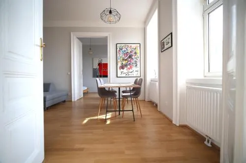 Classic, Modern & Sunny. 7min to Vienna’s center! in Wien, Österreich