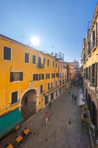 Rialto Bridge Luxury apartment - image 4