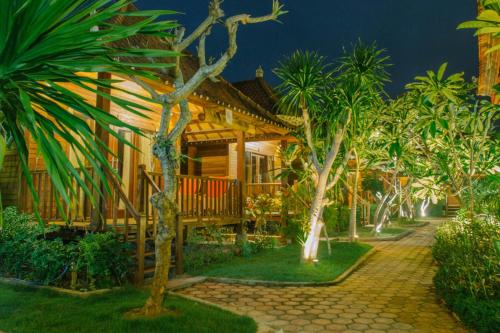 Exterior view, Lembongan Garden Cottages in Nusa Lembongan