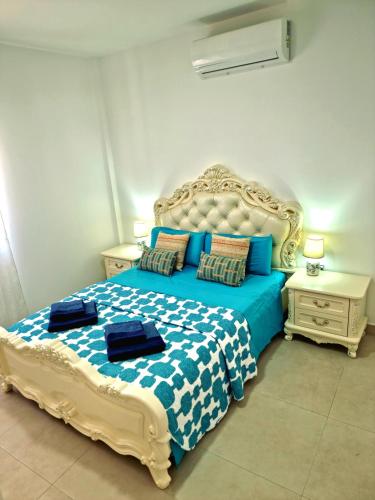 APARTAMENTOS ELEMAR free luggage storage
