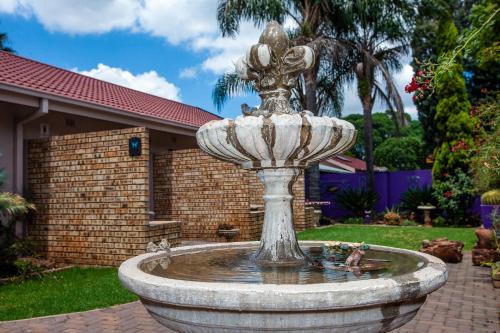 Invite Guest House Self Catering Accommodation