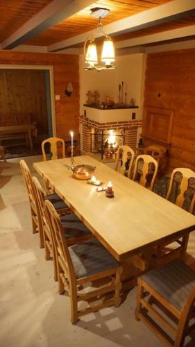 Moonvalley Lodge - stort & koselig hus - Måndalen (Moonvalley Lodge - stort & koselig hus - Mandalen) in Måndalen