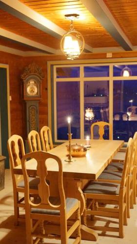Moonvalley Lodge - stort & koselig hus - Måndalen (Moonvalley Lodge - stort & koselig hus - Mandalen) in Måndalen