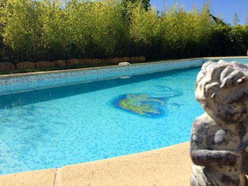 Villa de 6 chambres avec piscine privee jardin clos et wifi a Saint Cyr sur Loire