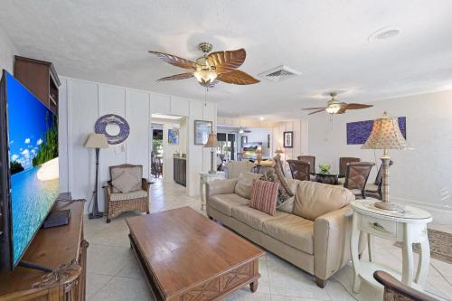 775 Willow Court - image 13