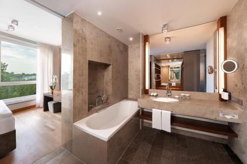 426827714 InterContinental Berlin by IHG