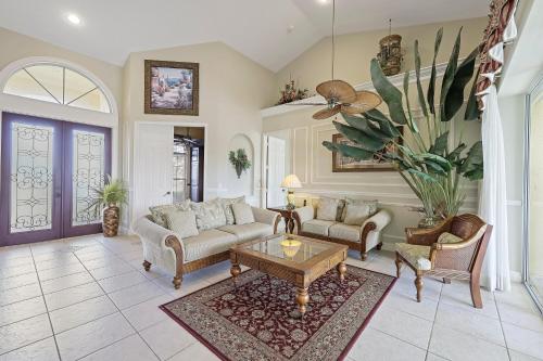 1611 Almeria Court - image 11