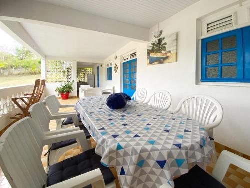 บริการและสิ่งอำนวยความสะดวก, Grande villa climatisée,jardin, ideale famille, groupe amis, proche port de peche,littoral (Grande villa climatisee,jardin, ideale famille, groupe amis, proche port de peche,littoral) in เลอ ยามัน