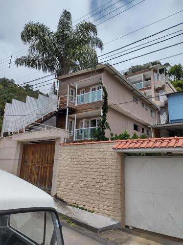 Apartamentos Aconchegantes Bingen em Petrópolis - Praça Equitativa