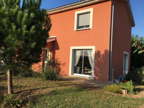 Villa 8 personnes à proximité des bords de Saône