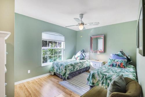 841 Seagrape Drive - image 14