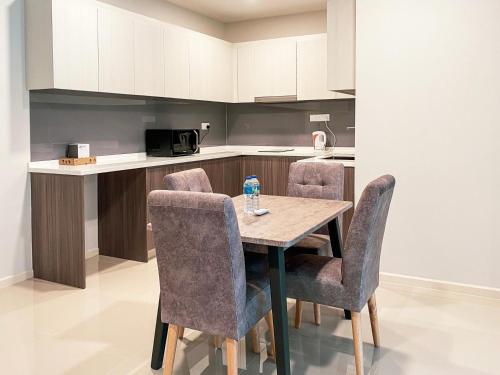 蘇亞薩納娜娜套房酒店 Suasana Nana Suites