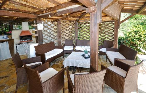 Eight-Bedroom Holiday Home in Plascassier - image 7