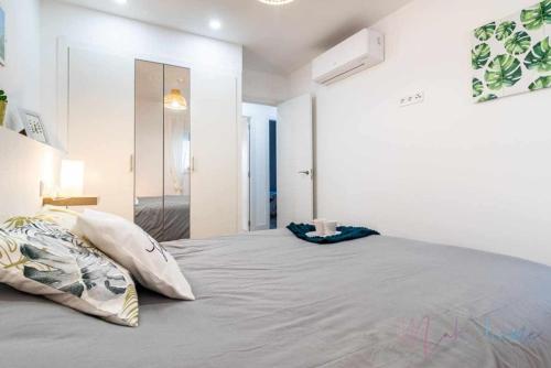 Apartamento 2 en Estadio Sevilla 6 plazas y metro, Seville