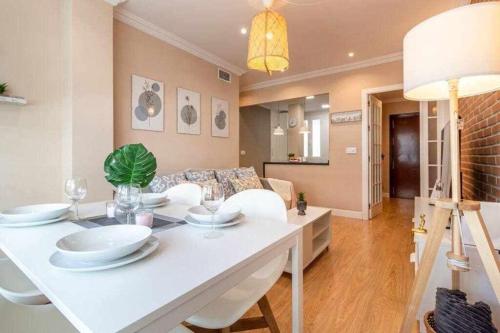 Apartamento 3 en Estadio del Sevilla, 8 plazas y m, Siviglia