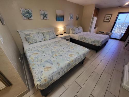 Beachside Hotel - Daytona Beach - NO POOL