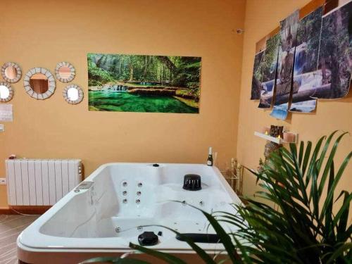  Casa rural con jacuzzi, sauna, barbacoa y barra in Cabeza la Vaca