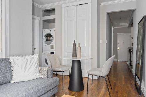 Gramercy Park 2br w wd balcony nr 6 train NYC-947 in New York, USA