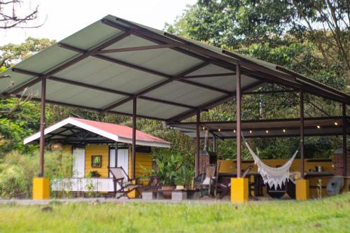 Kitchen, Popone Farm & Lodge in Near Center