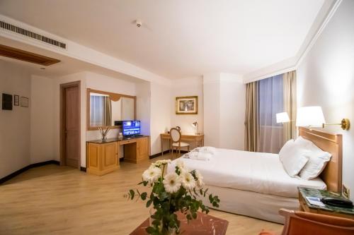 SHG Hotel De La Ville - image 6